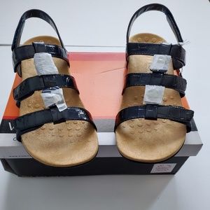 Vionic Women's Amber Slide Heel Navy, Size 8